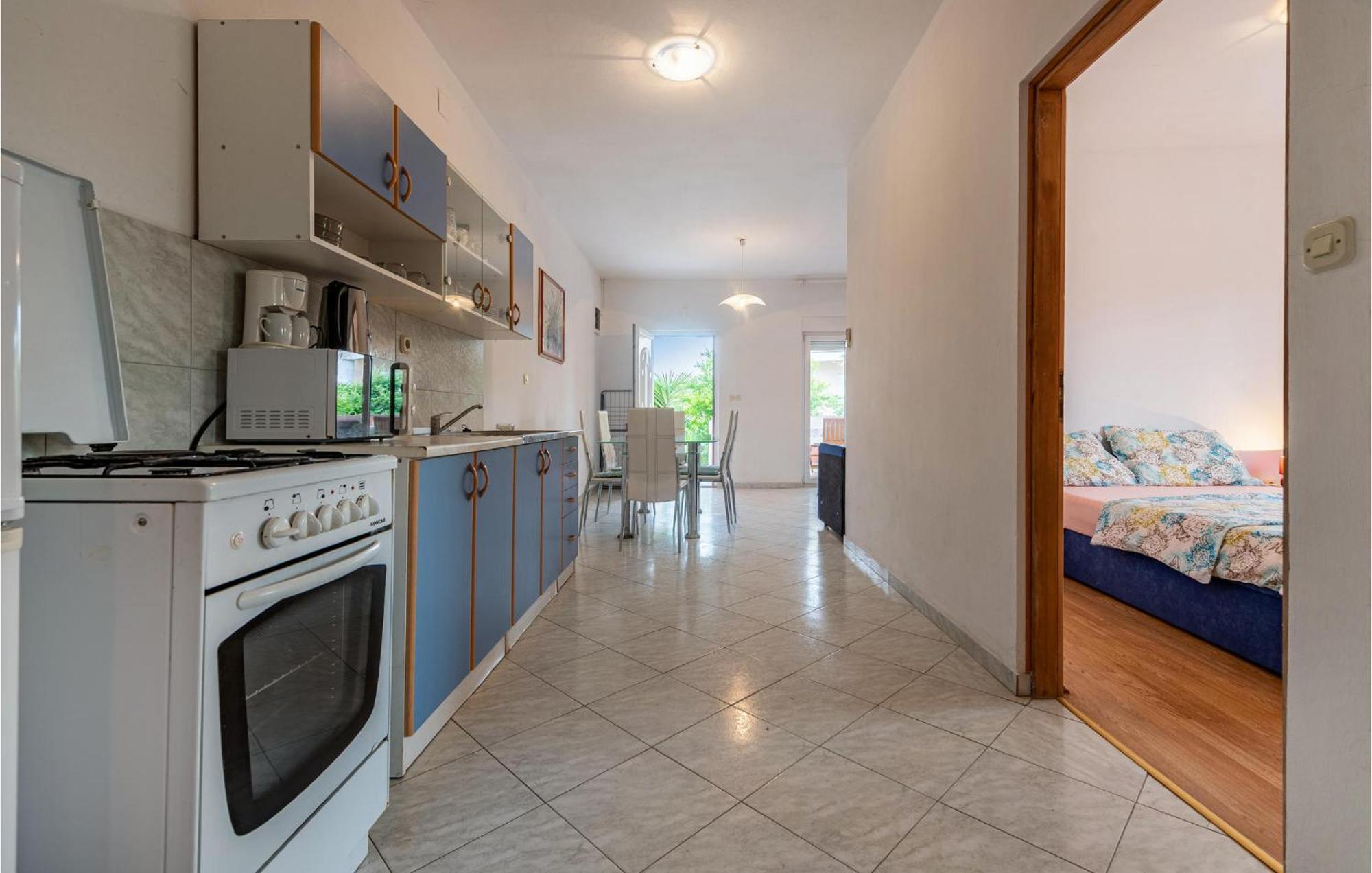Lovely Apartment In Vir With Kitchen Exterior foto