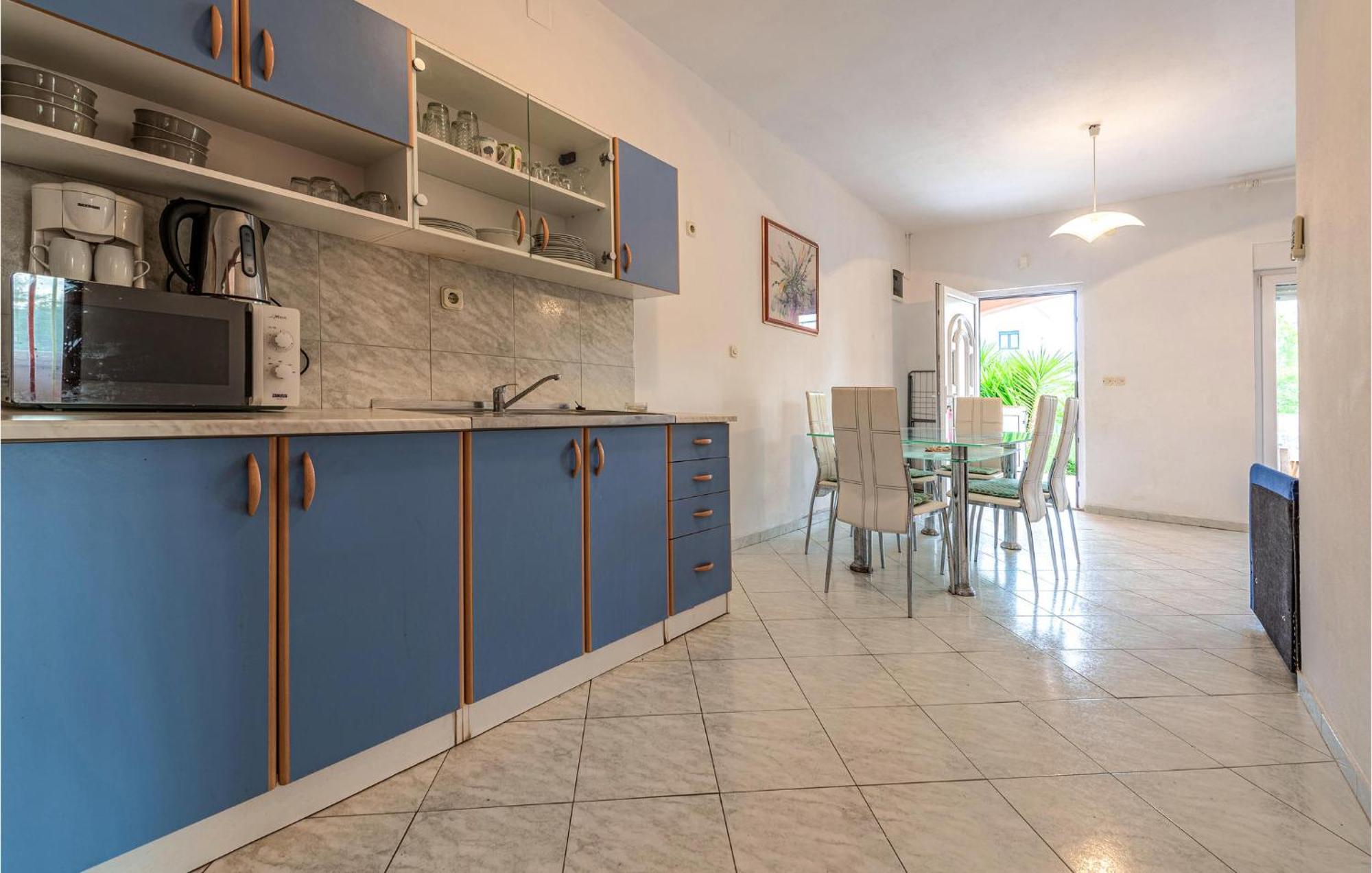Lovely Apartment In Vir With Kitchen Exterior foto